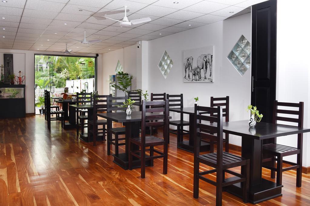 L&D Lodge Hikkaduwa Luaran gambar