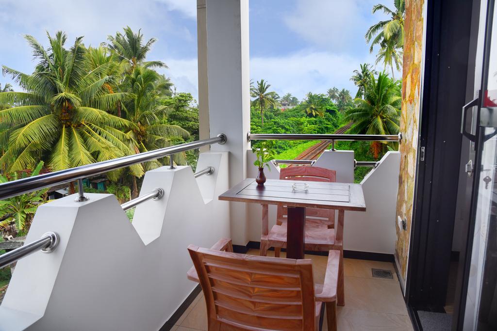 L&D Lodge Hikkaduwa Luaran gambar